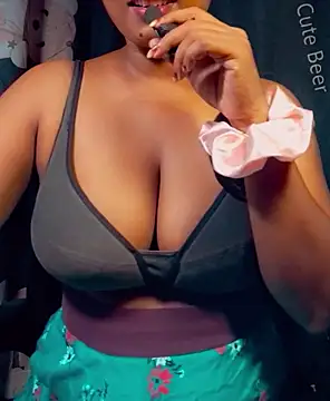 SLteena online show from 03/18/26, 04:21