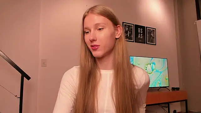 Mira Lite online show from 01/18/26, 01:31