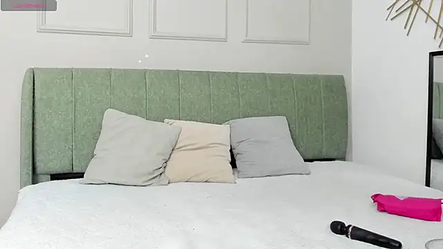 Sussanewolf online show from 11/08/25, 12:27