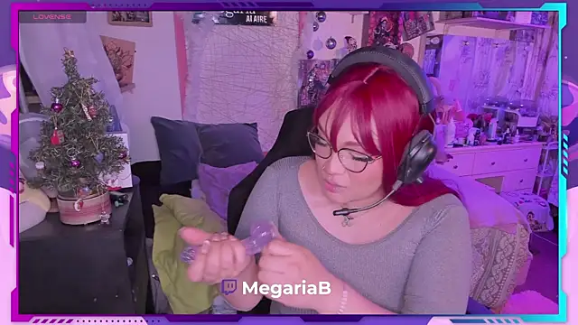 MegariaB online show from 12/21/24, 04:52