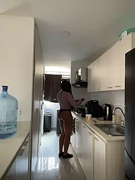 evangeline ch online show from 12/14/25, 03:17