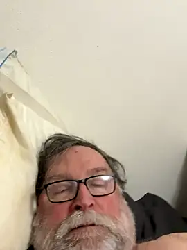 Drummajor online show from 11/20/25, 01:39