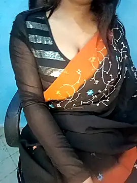 Snapshot of Dayna-36 chatting on 01/07/25, 10:41 Dayna-36 online show from 01/07/25, 10:41