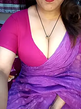 Snapshot of Dayna-36 chatting on 11/08/25, 04:29 Dayna-36 online show from 11/08/25, 04:29