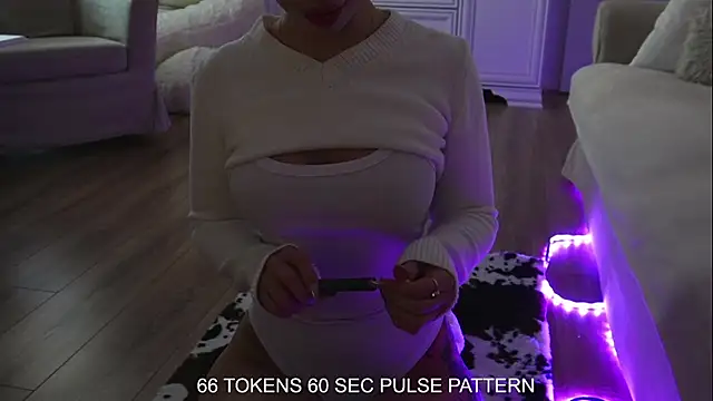 ivyleague  online show from 02/10/25, 06:42