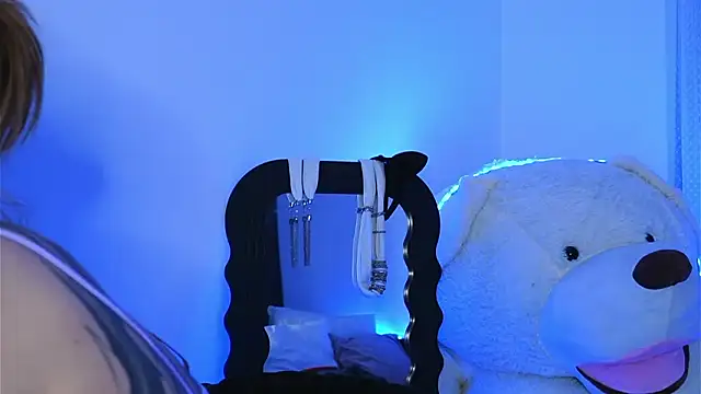 ivyleague  online show from 03/14/26, 06:13