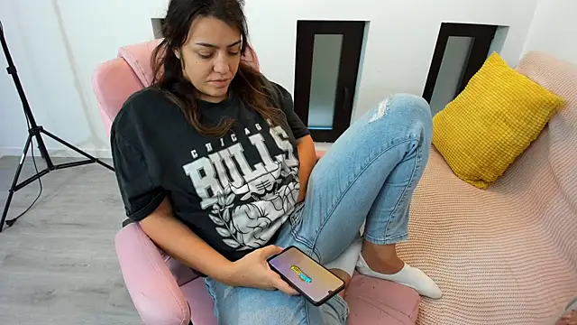 Dyana Kaylinn online show from 10/21/25, 04:46