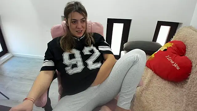 Dyana Kaylinn online show from 03/09/26, 05:11