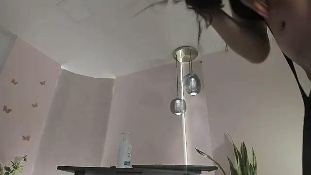 Snapshot of angeline-777 chatting on 02/03/26, 12:32 angeline-777 online show from 02/03/26, 12:32