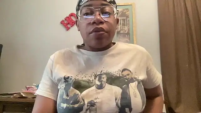 MommyConfident online show from 11/16/25, 08:03