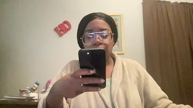 MommyConfident online show from 11/19/25, 02:06