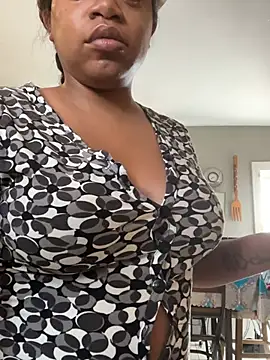 MommyConfident online show from 07/15/26, 02:44