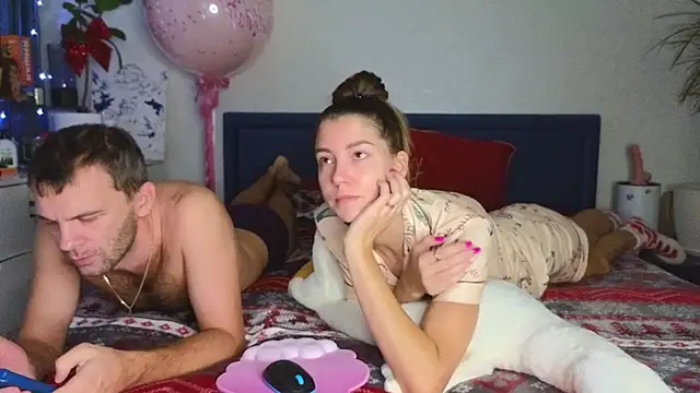 Snapshot of FoxLoveBasik chatting on 12/11/24, 02:30 FoxLoveBasik online show from 12/11/24, 02:30