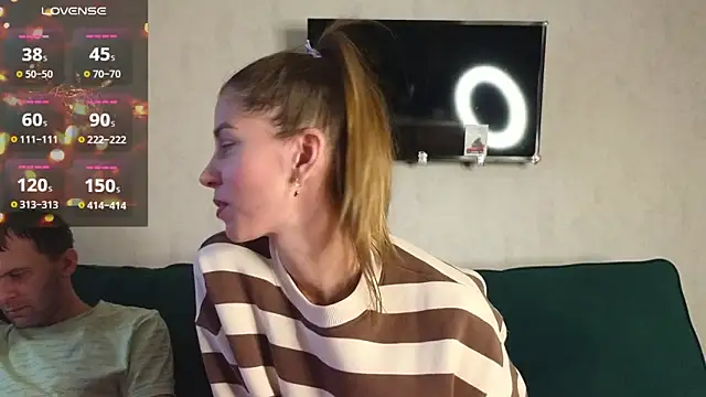 Snapshot of FoxLoveBasik chatting on 01/21/25, 12:39 FoxLoveBasik online show from 01/21/25, 12:39