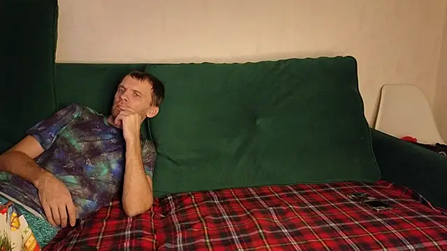 Snapshot of FoxLoveBasik chatting on 02/05/25, 03:52 FoxLoveBasik online show from 02/05/25, 03:52