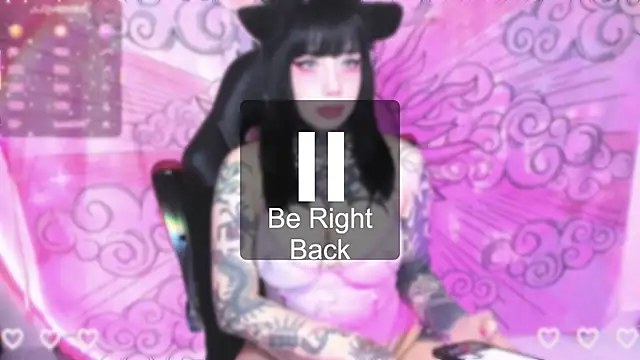 Snapshot of Kat_riina chatting on 05/31/26, 07:48 Kat riina online show from 05/31/26, 07:48