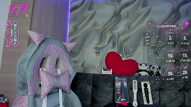 AmberAdams  online show from 04/21/26, 01:42