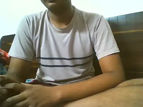 Snapshot of Dusky_Aarav chatting on 10/08/25, 09:23 Dusky Aarav online show from 10/08/25, 09:23