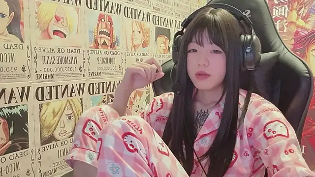 Snapshot of SNAKEgirlQAQ chatting on 06/05/26, 05:29 SNAKEgirlQAQ online show from 06/05/26, 05:29