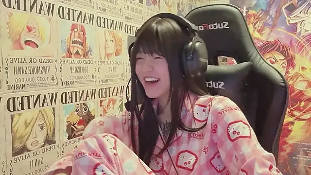 Snapshot of SNAKEgirlQAQ chatting on 06/07/26, 05:27 SNAKEgirlQAQ online show from 06/07/26, 05:27
