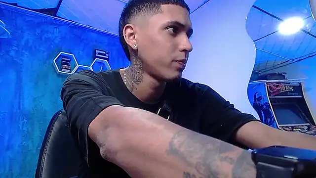 Liam lee online show from 12/07/24, 03:41