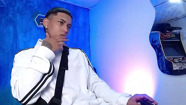 Liam lee online show from 01/03/25, 12:52