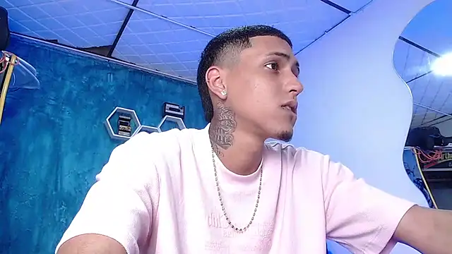 Liam lee online show from 02/01/25, 04:00