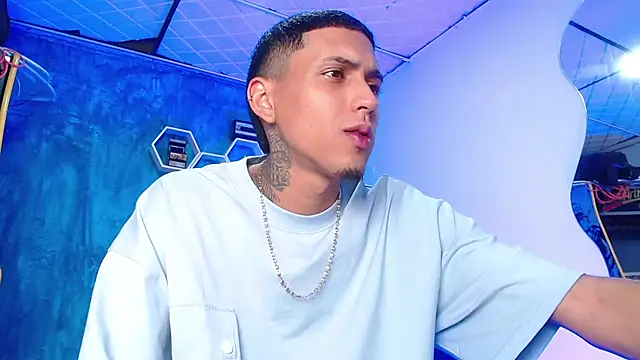 Liam lee online show from 02/04/25, 04:08