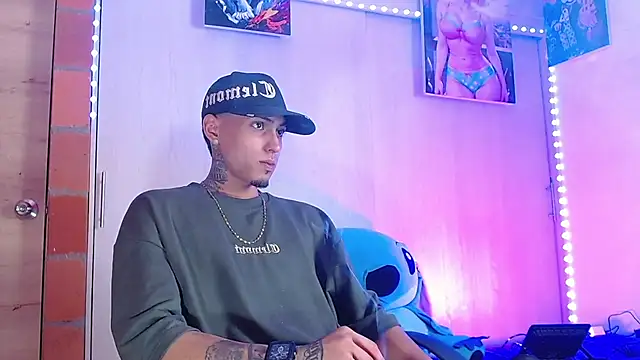 Liam lee online show from 11/18/25, 03:05