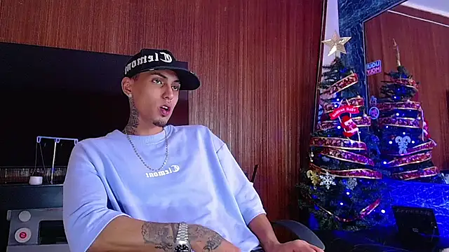 Liam lee online show from 12/18/25, 05:08