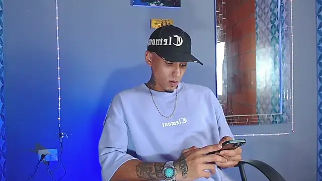 Snapshot of Liam_lee chatting on 06/16/26, 10:01 Liam lee online show from 06/16/26, 10:01