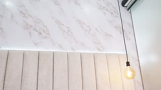 Snapshot of Annyy_Rosse chatting on 02/21/26, 06:58 Annyy Rosse online show from 02/21/26, 06:58