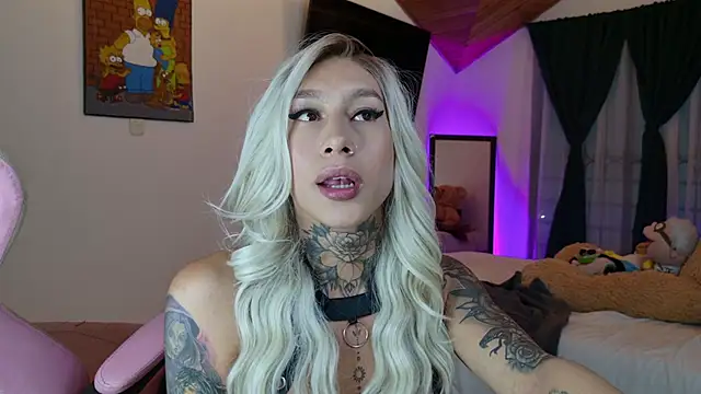 Juana 777 online show from 09/28/25, 03:45