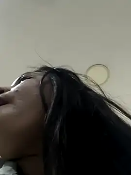 Snapshot of Francesca_ferrari chatting on 03/01/25, 04:58 Francesca ferrari online show from 03/01/25, 04:58