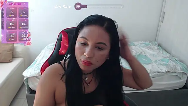 Snapshot of Francesca_ferrari chatting on 09/29/25, 02:11 Francesca ferrari online show from 09/29/25, 02:11