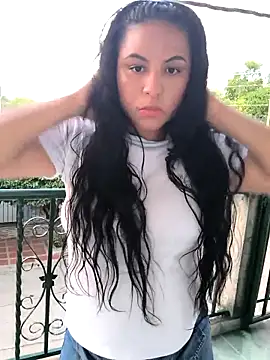 Francesca ferrari online show from 04/11/26, 10:58