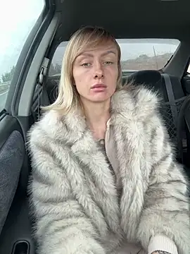 haileyhope  online show from 02/12/26, 11:05