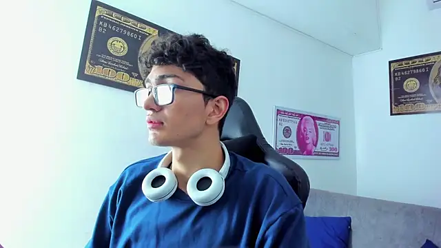 TylerWhite  online show from 02/11/25, 03:08