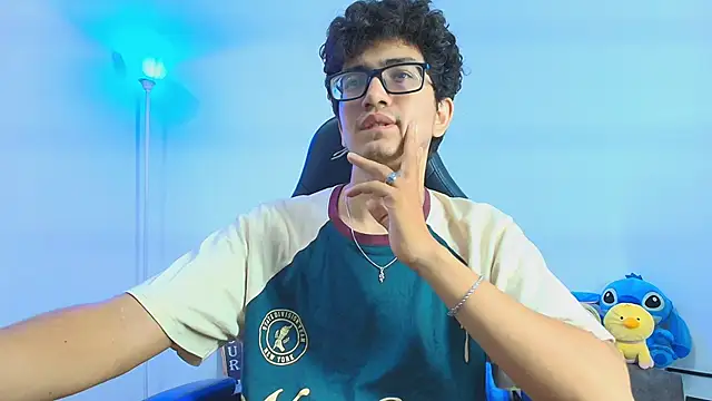 TylerWhite  online show from 10/02/25, 03:46