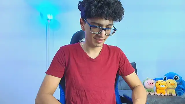 TylerWhite  online show from 10/26/25, 06:36