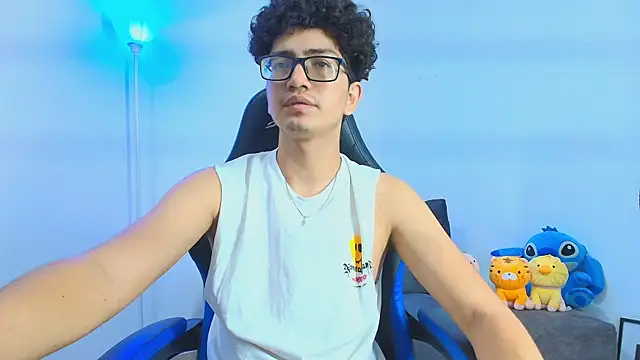 TylerWhite  online show from 11/07/25, 03:39