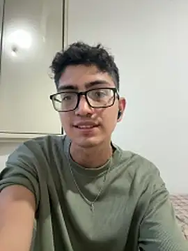 TylerWhite  online show from 04/29/26, 06:03