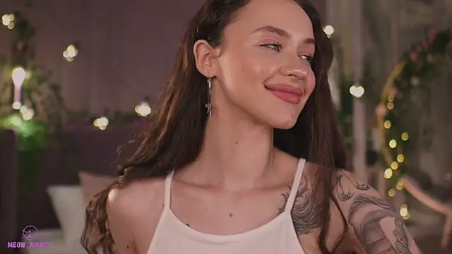 Snapshot of Meow_Nancy chatting on 01/25/25, 08:53 Meow Nancy online show from 01/25/25, 08:53