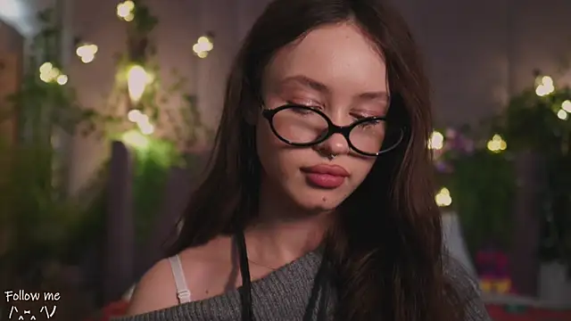 Snapshot of Meow_Nancy chatting on 02/05/25, 09:46 Meow Nancy online show from 02/05/25, 09:46