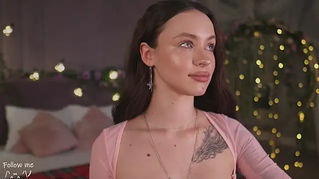 Snapshot of Meow_Nancy chatting on 02/21/25, 09:02 Meow Nancy online show from 02/21/25, 09:02