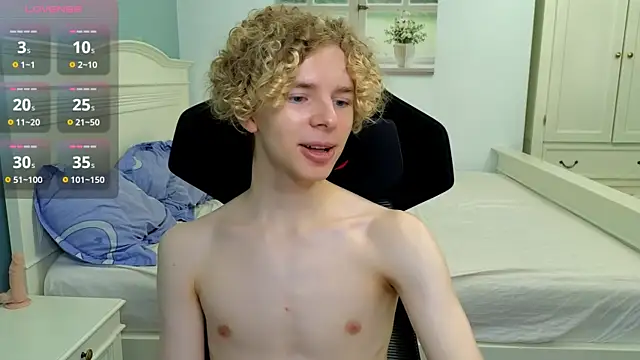 Kudi Minnt online show from 10/26/25, 04:57