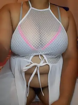 Snapshot of Julia_lolly chatting on 03/19/25, 10:11 Julia lolly online show from 03/19/25, 10:11