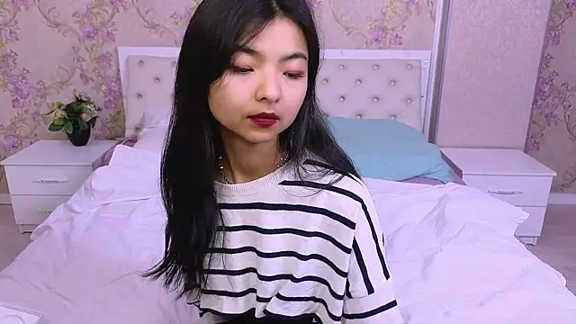 Shy Kira online show from 12/02/24, 12:29