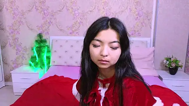 Shy Kira online show from 12/12/24, 06:53