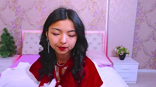 Shy Kira online show from 12/14/24, 12:23